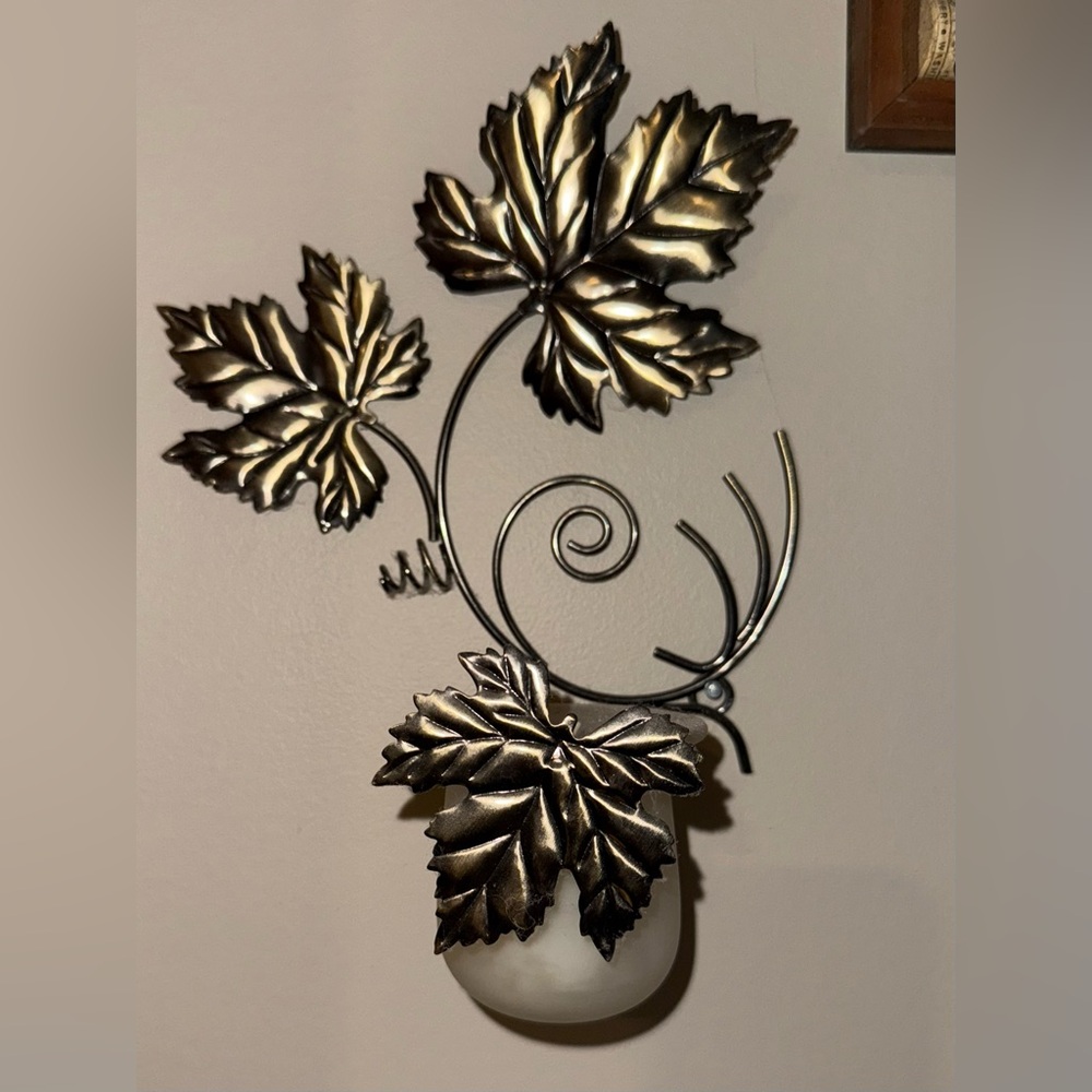 PartyLite Silver Grape Leaf Wall Decor Candle Holder 2 pieces